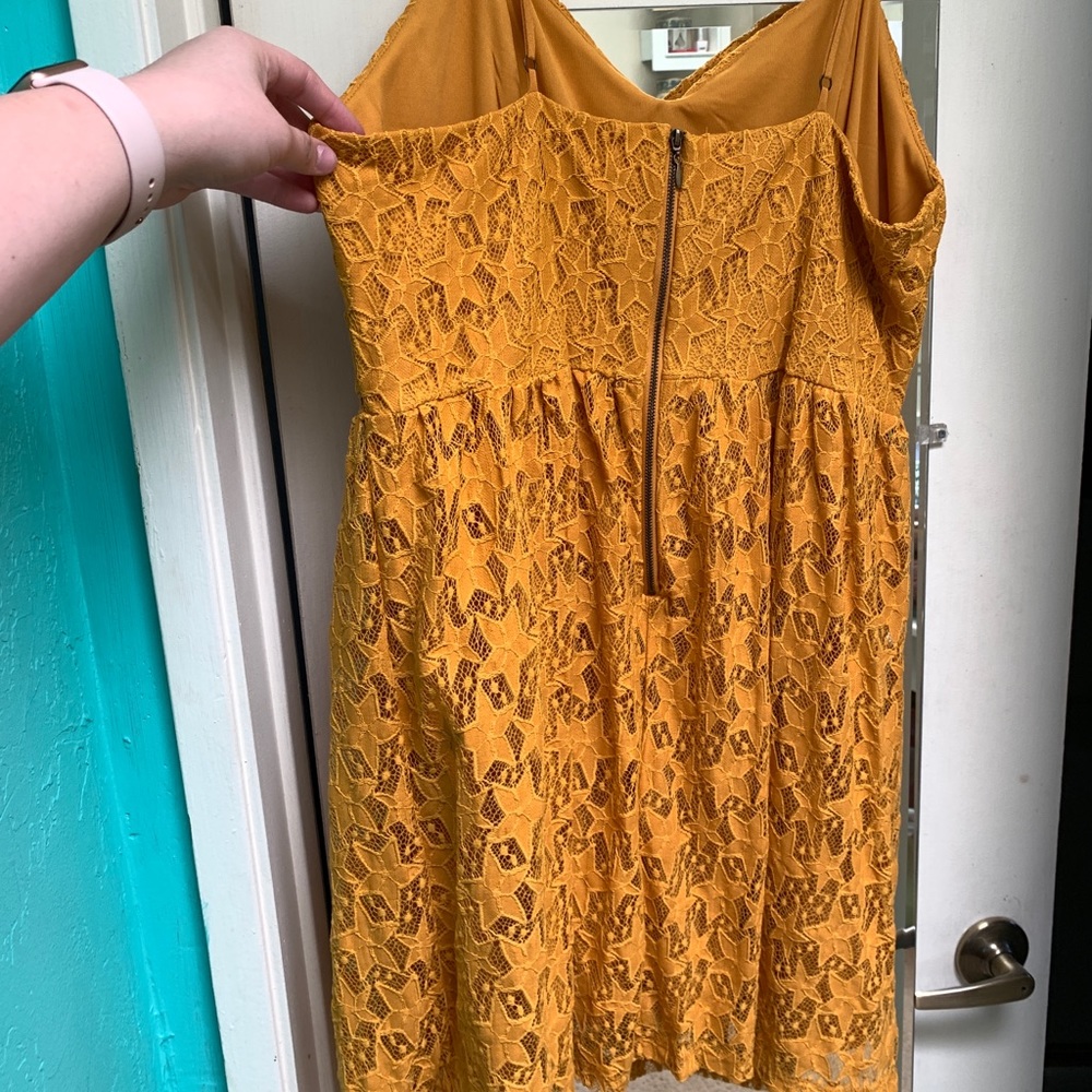 Mustard/yellow orange lace dress - Picture 2 of 3